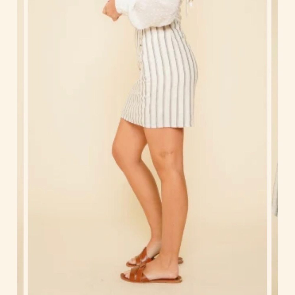 NWT Hem & Thread Linen Striped and Button Skirt Size Medium